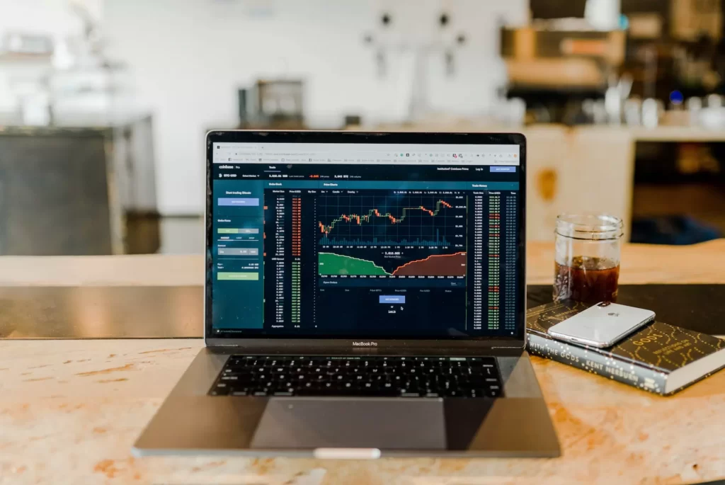 Technical Analysis: A Comprehensive Guide to Analyzing Market Trends and Indicators 2 Technical Analysis: A Comprehensive Guide to Analyzing Market Trends and Indicators