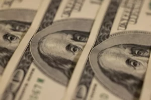 Unmasking Lifestyle Inflation: A Threat to Your Wealth?